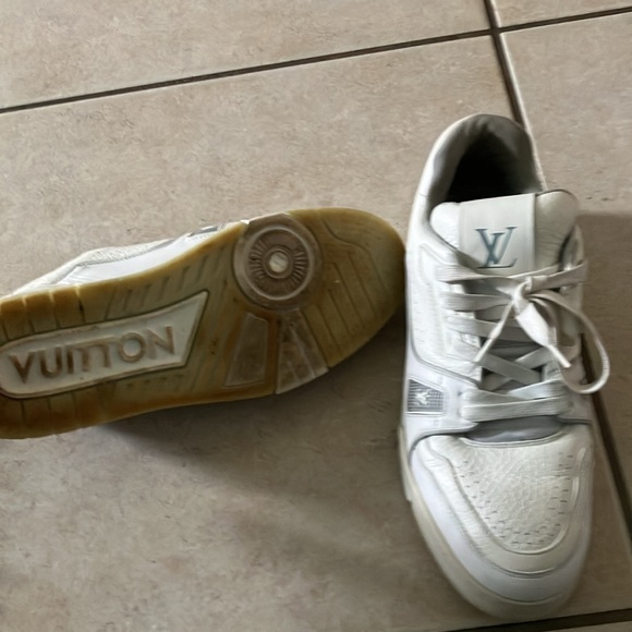 LOUIS VUITTON LV Trainer white sneakers - Picture 2 of 4